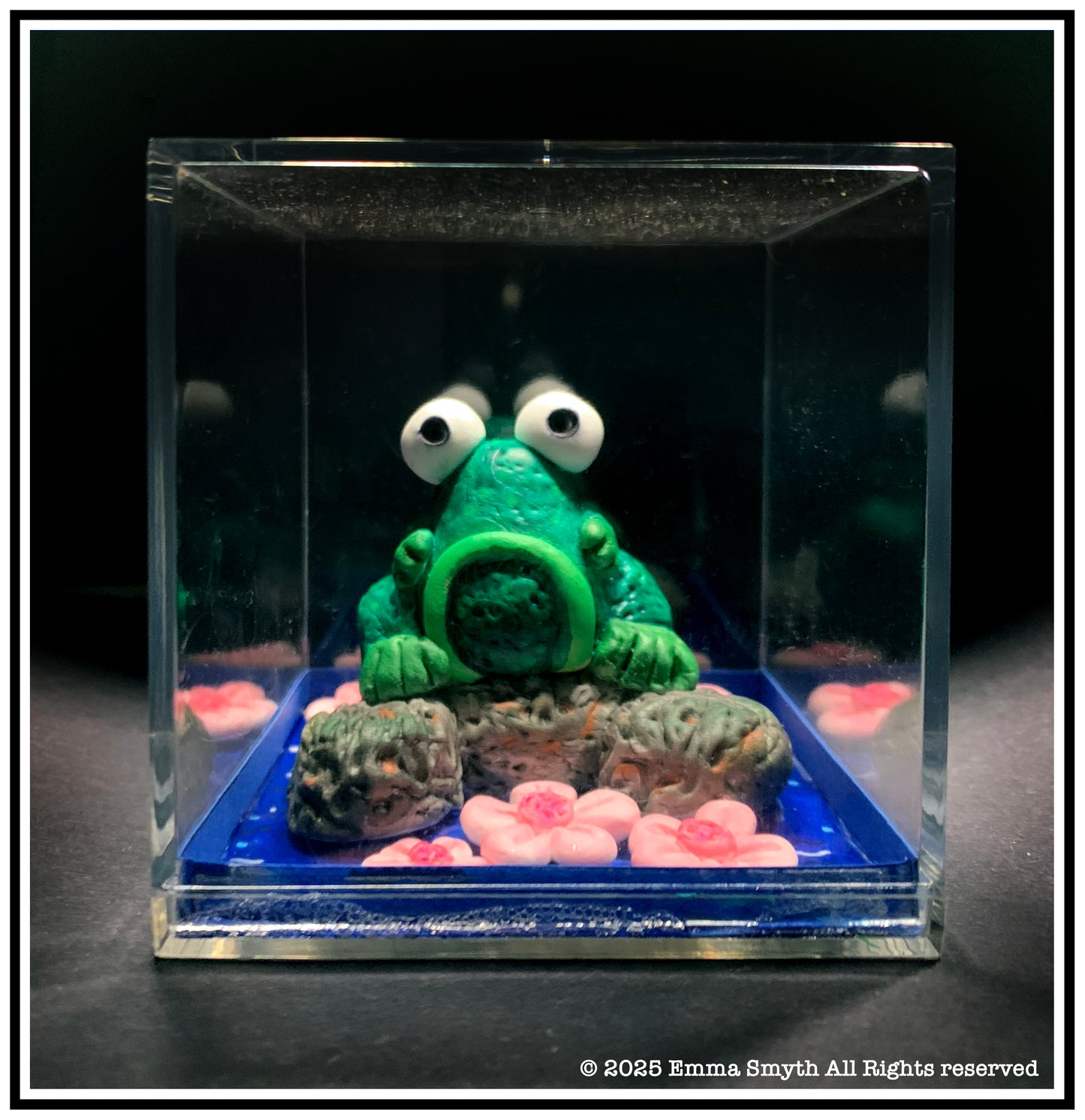 Grumptious Handmade Frog Sculpture 7.5x7.5x7.5cm